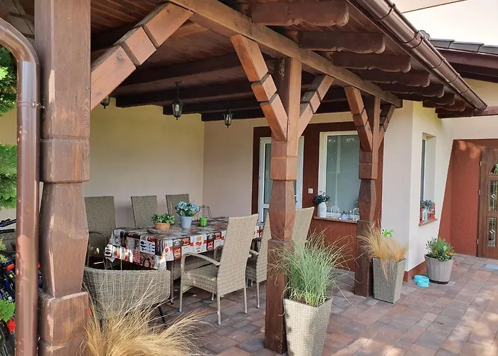 Dom Wypoczynkowy Radomno Дом отдыха *